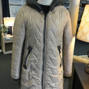 Yinafieri Coat