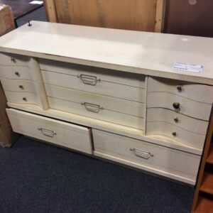 8 Drawer Dresser