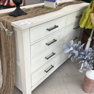 8 Drawer Dresser