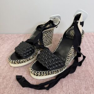 Vince Camuto Sandals