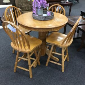 Table with 4 Chairs
