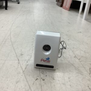 Petzi Treat Camera