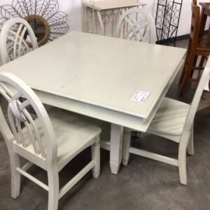 Square Table with 4 Chairs
