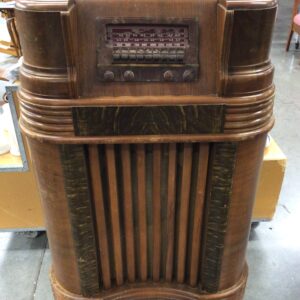 Vintage 1942 Philco Tube Radio