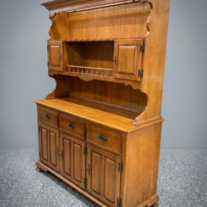 2 PC Hutch