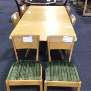 Table with 6 Chairs & 2 Leaves