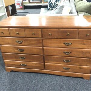 Kroehler 6 Drawer Dresser