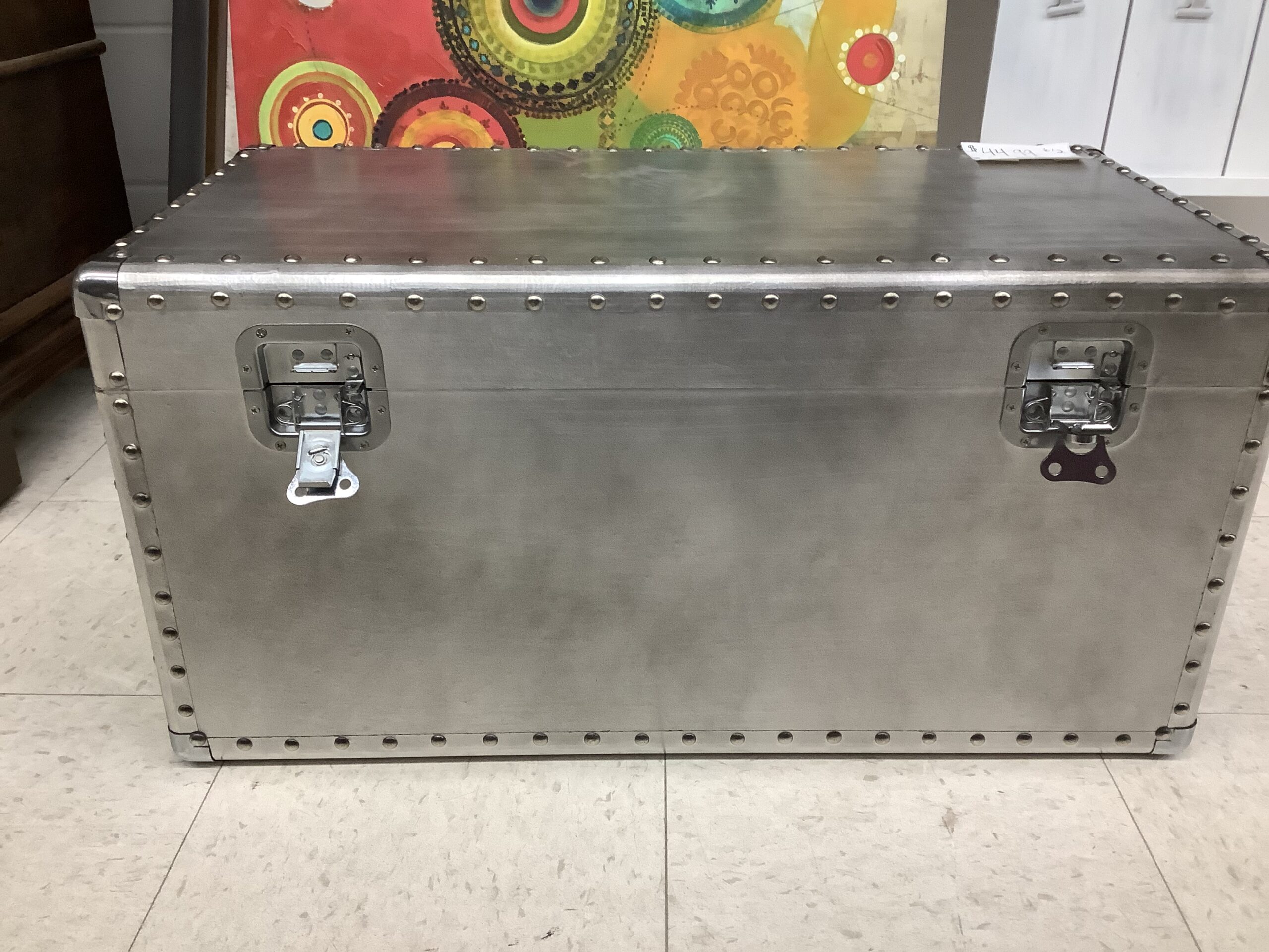 Silver Trunk - Stuff Etc