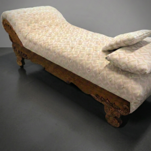Chaise Lounge