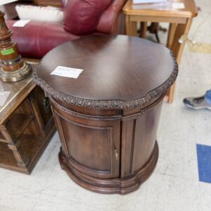 Bernhardt Furniture Drum Table with Storage