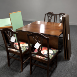 Drop Leaf Table with 4 Chairs & 3 Leaf Inserts